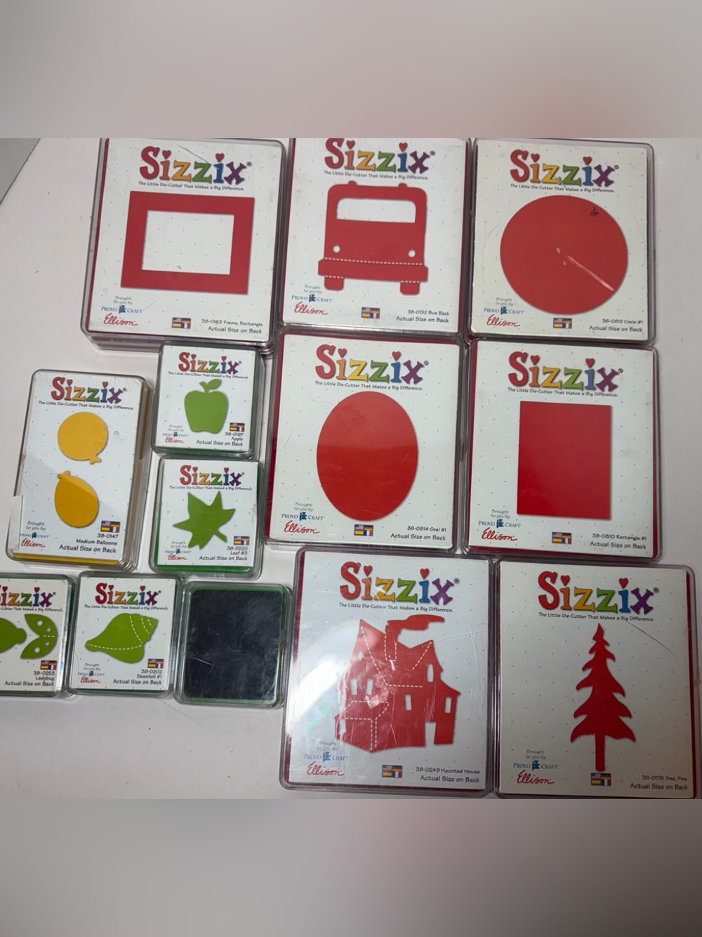Sizzix Die Cut Lot